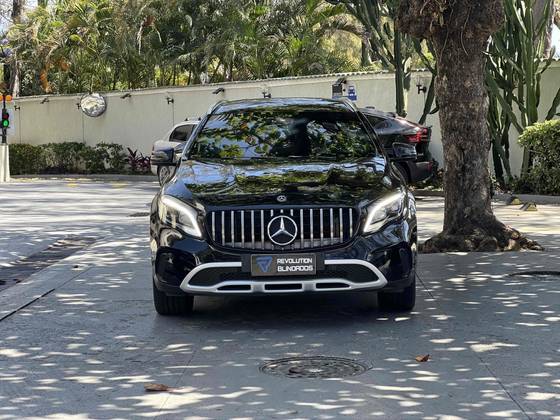 MERCEDES-BENZ GLA 200 1.6 CGI FLEX ADVANCE 7G-DCT